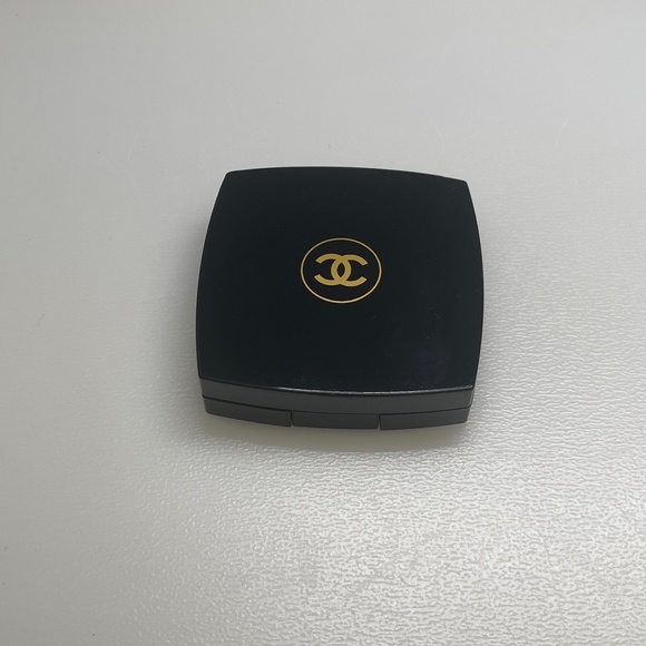 CHANEL ECLAT DU DESERT ILLUMINATING POWDER 2020 LIMITED EDITION  COMPACT 11g - Picture 2 of 5